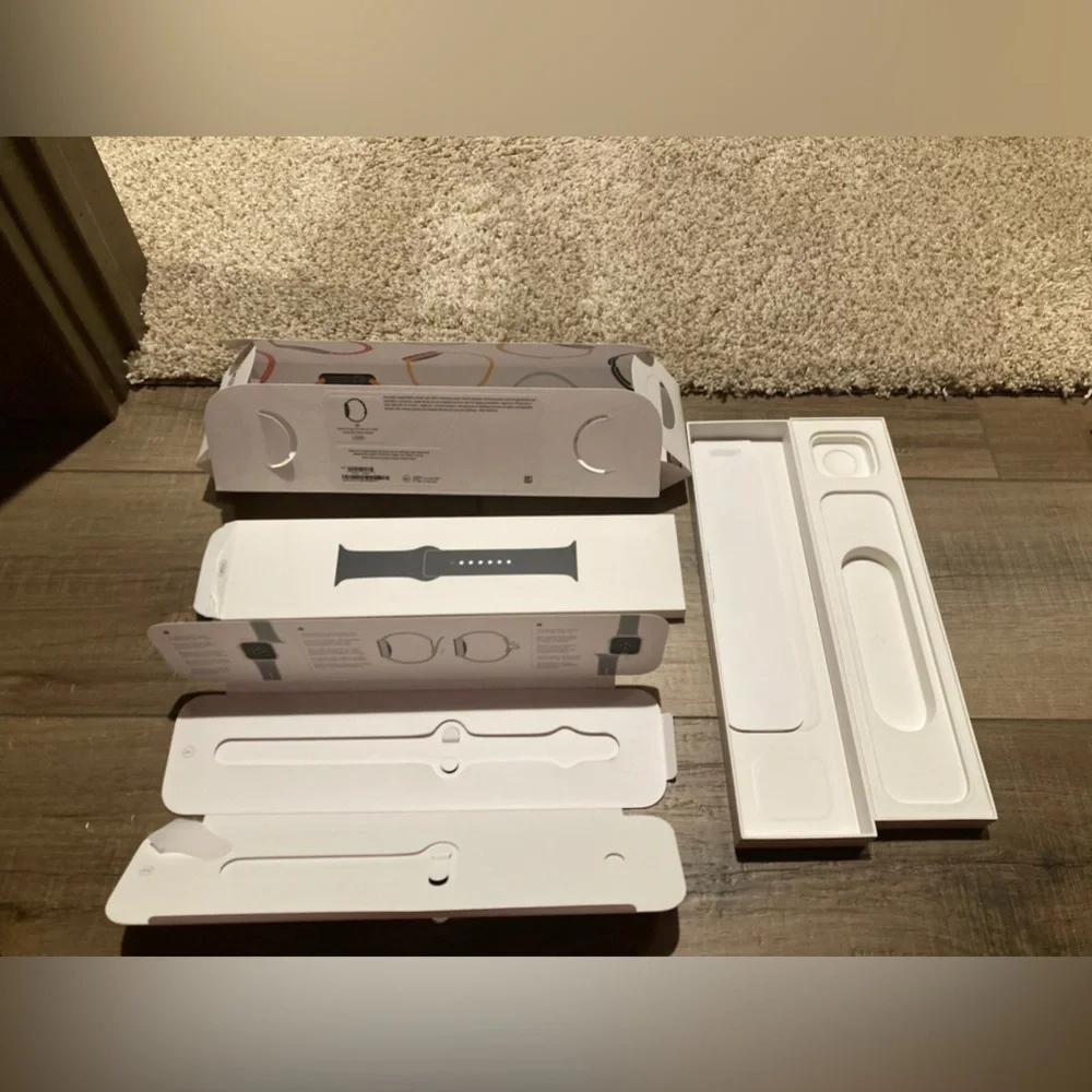 Apple Watch SE Space Gray Aluminum Midnight Sport Band 40 mm box instructions
